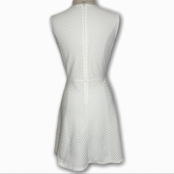 Tory Burch white Eyelet fit and flare dress sz L - Picture 3 of 8